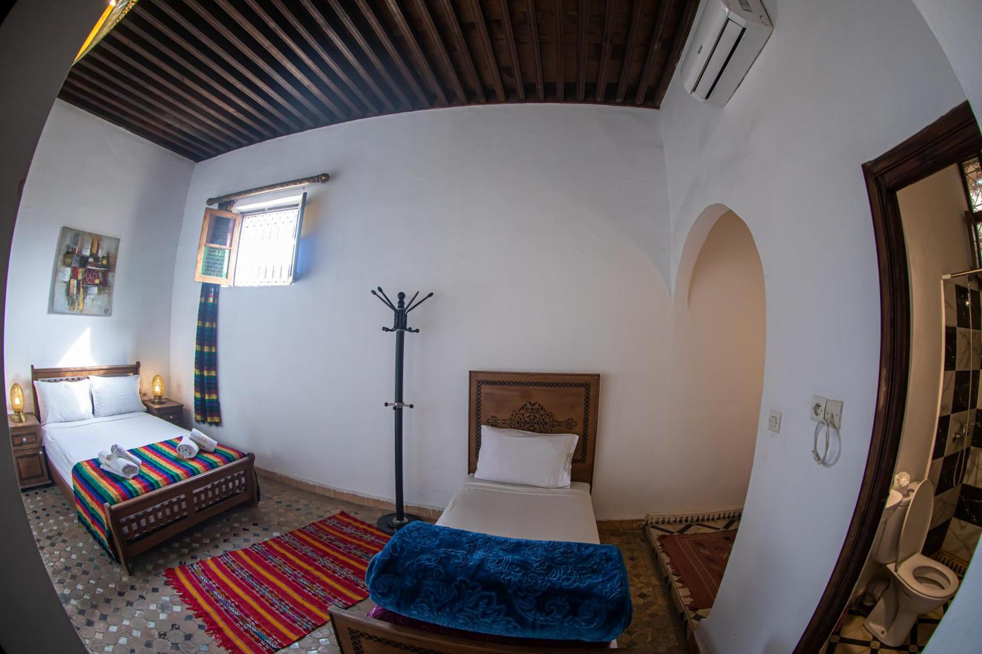 Dar Fez Arinas Hotel Екстериор снимка