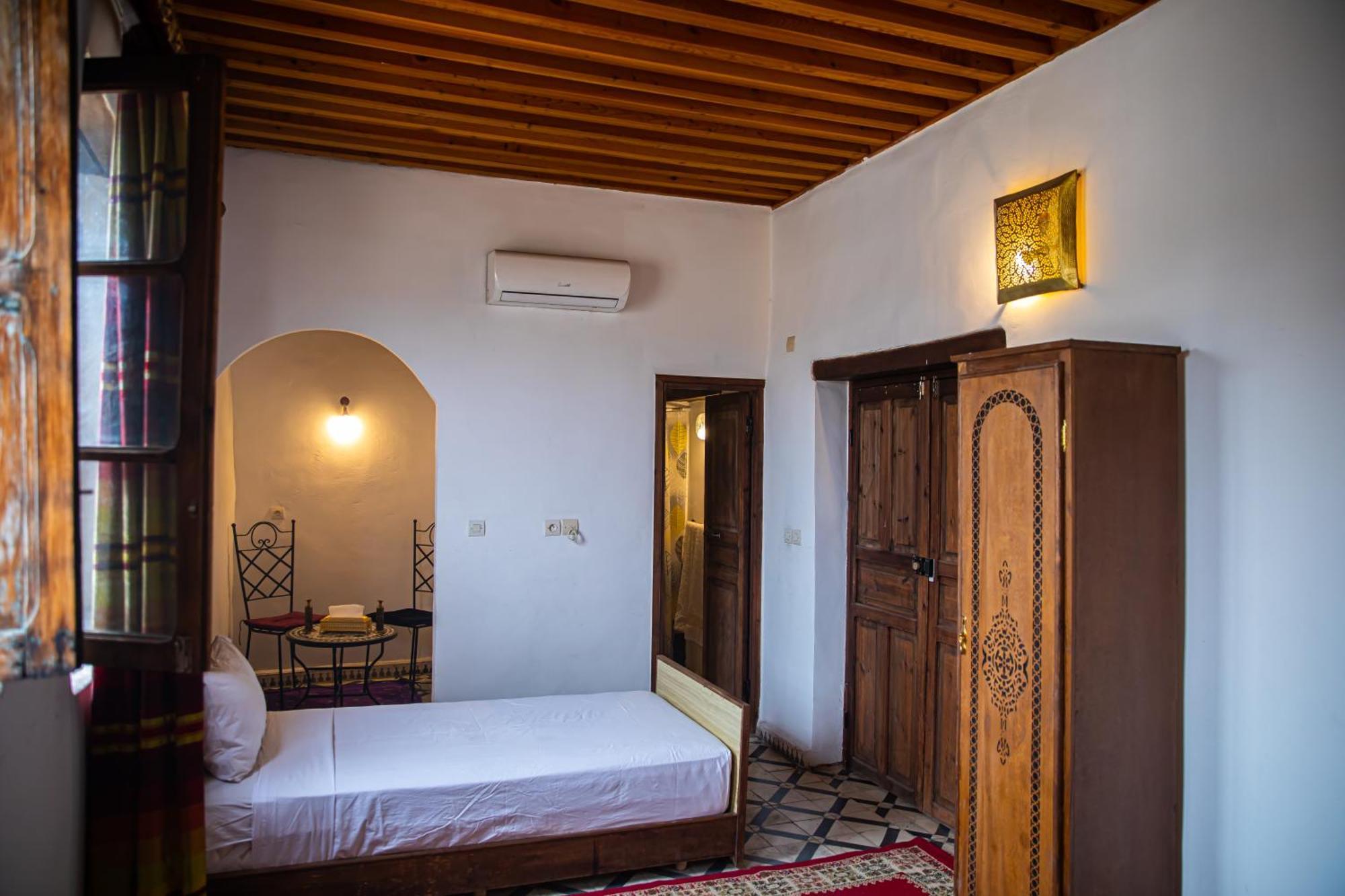Dar Fez Arinas Hotel Екстериор снимка
