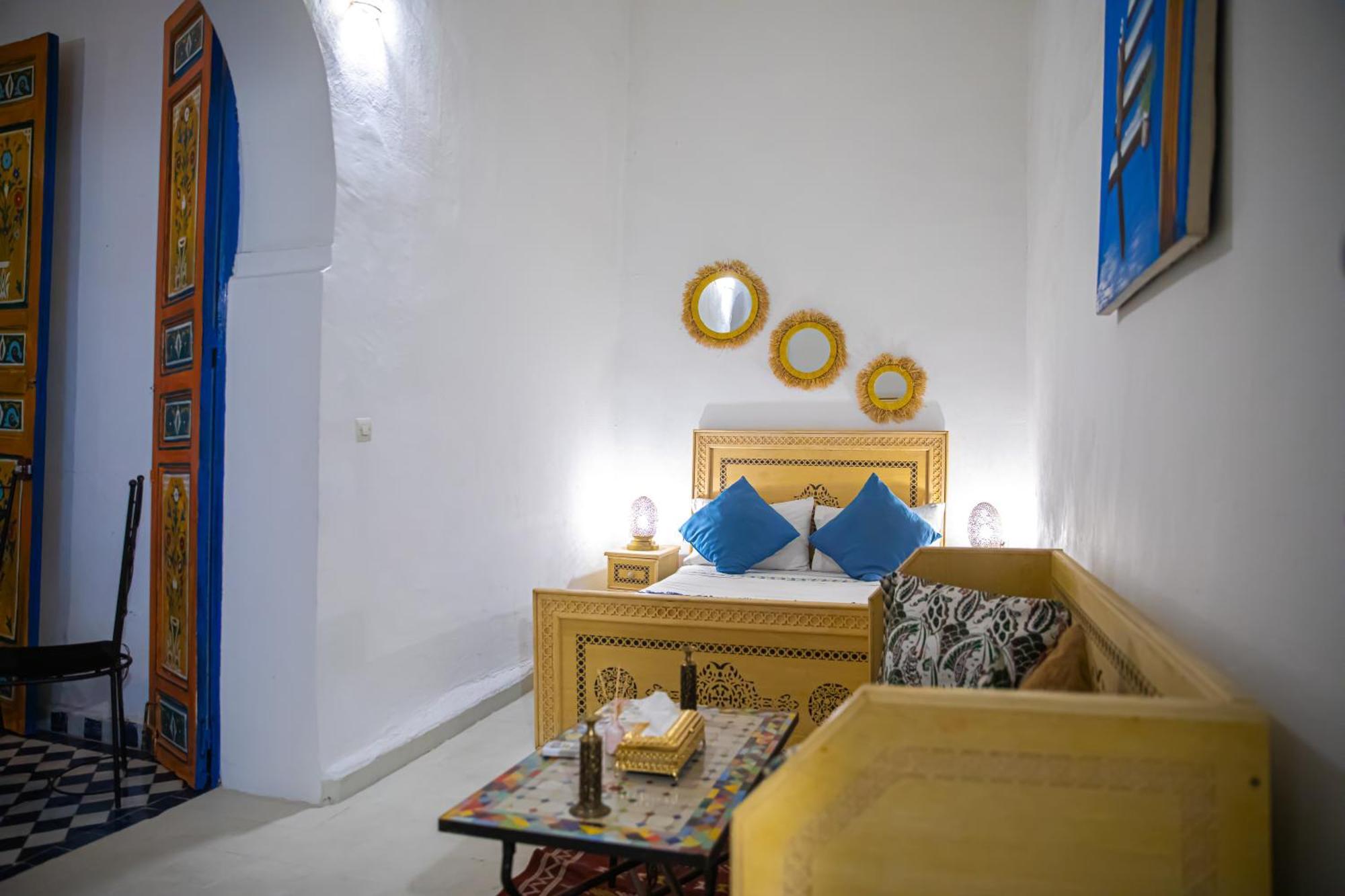 Dar Fez Arinas Hotel Екстериор снимка